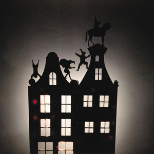 Houten Sinterklaashuis groot met lampjes - yourlittlefamily-nl -