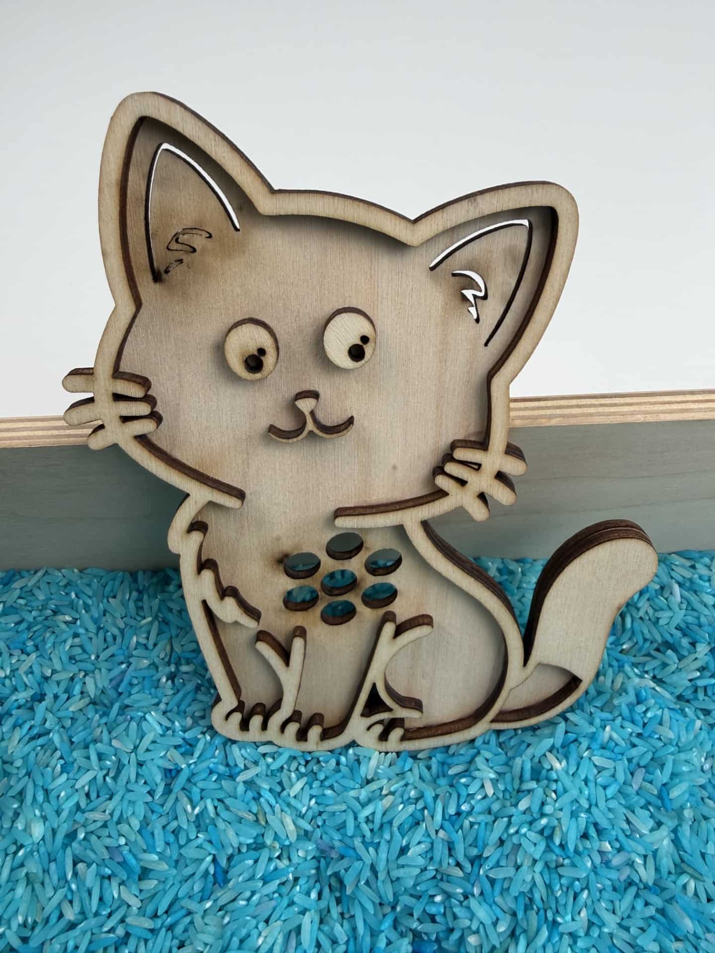 Houten zeef kat voor sensorisch spel