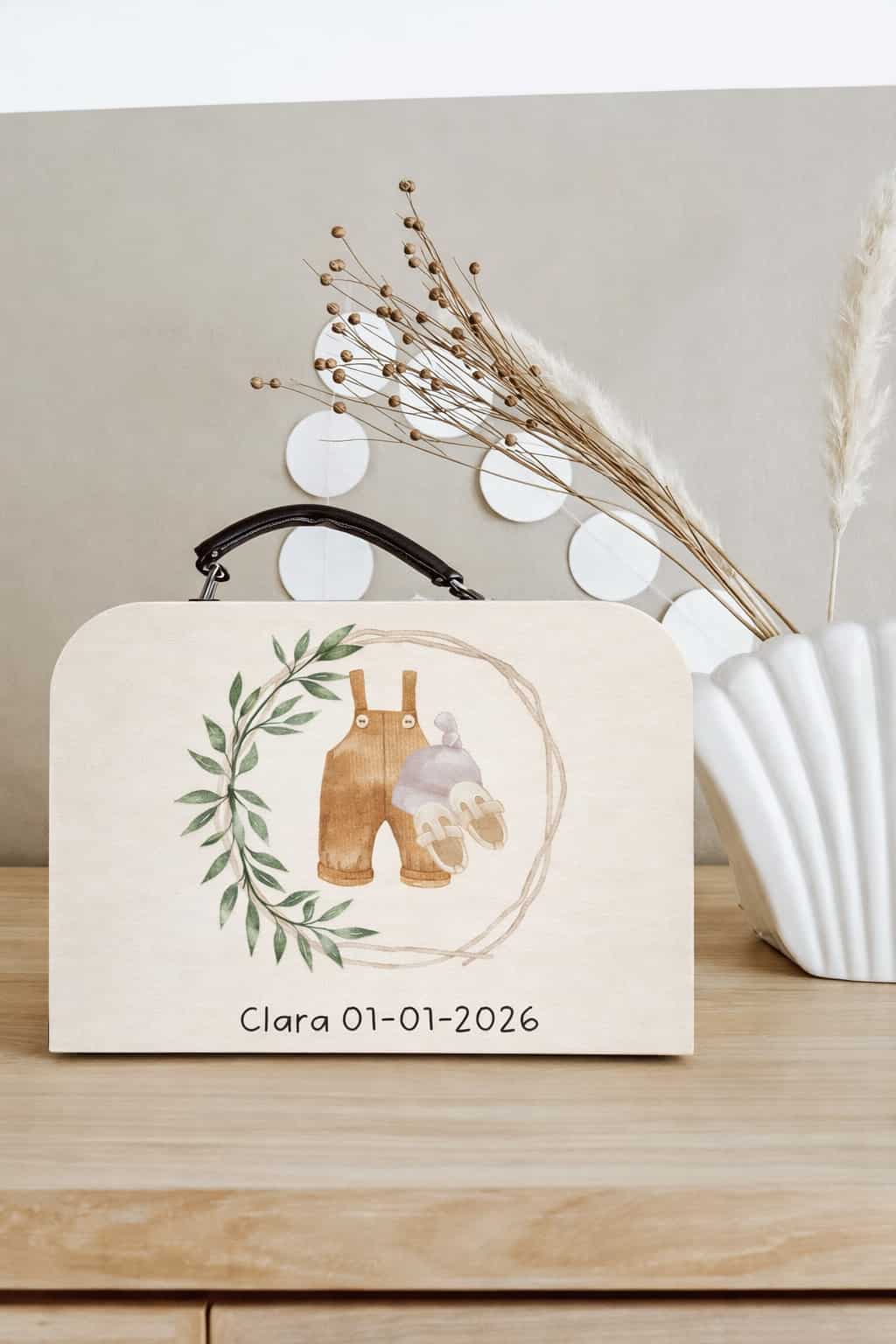Koffertje geboorte meisje met eigen naam (Clara)