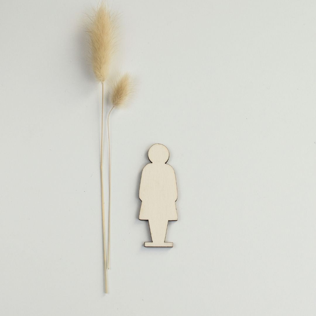 Houten poppetje vrouw – volwassen figuur voor het familiehuisje