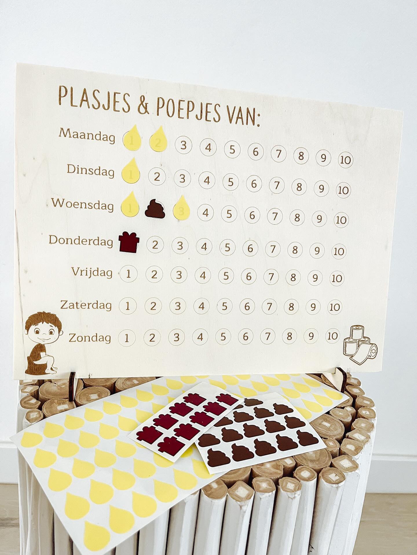 Houten plasjes & poepjes kalender - yourlittlefamily-nl - 