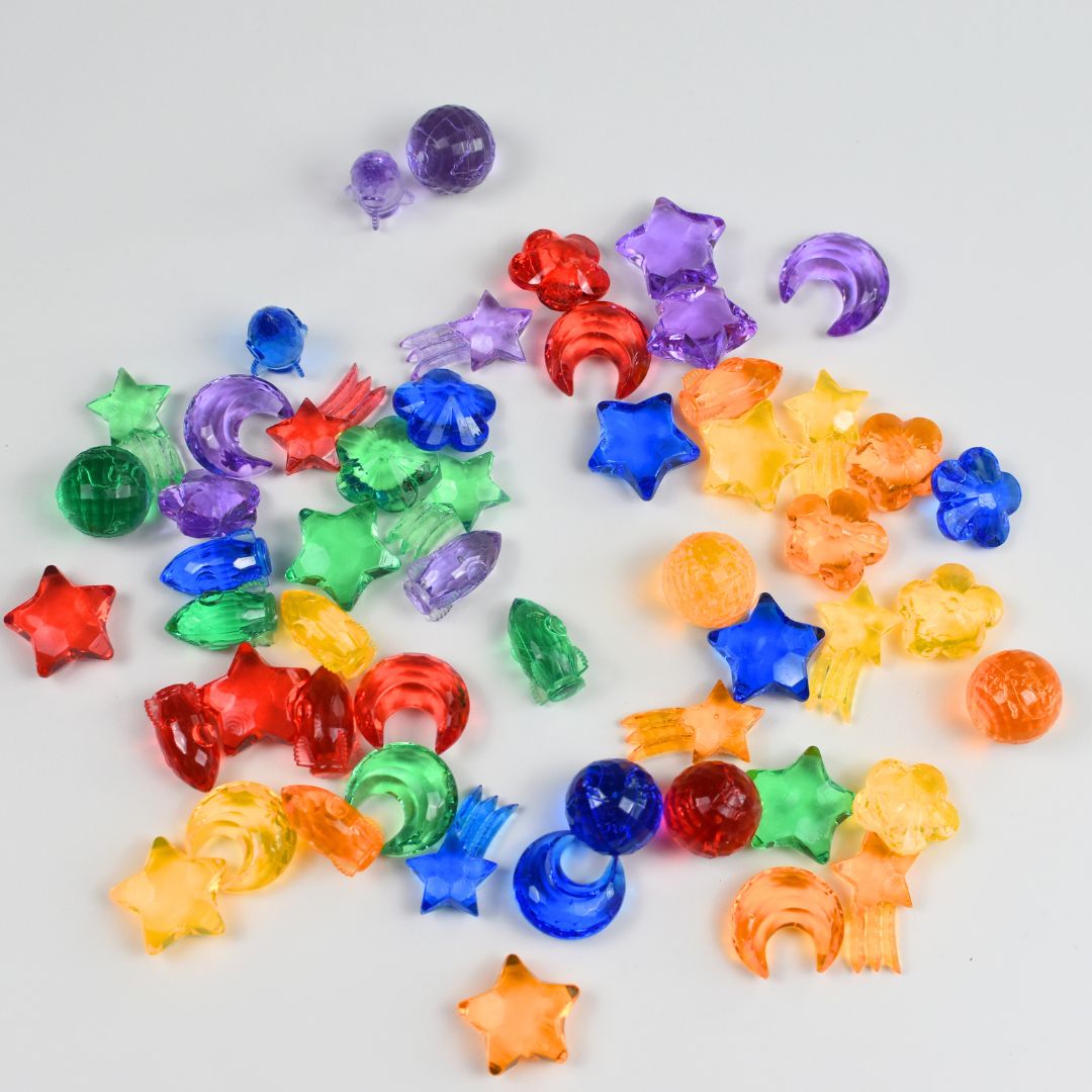 Gekleurde ruimtefiguren 54 stuks