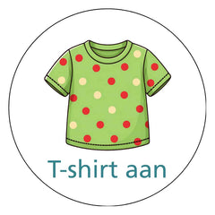 T-shirt aan