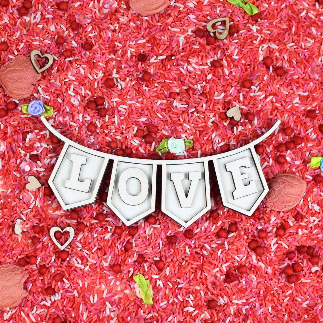 Vulvorm slinger met Love