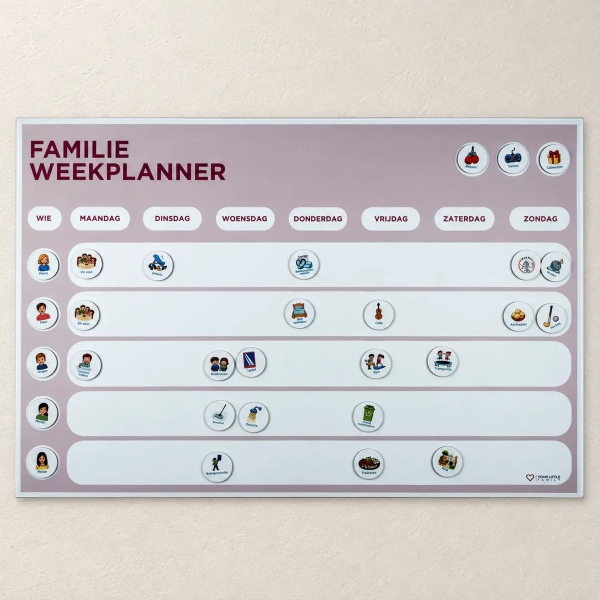 Oudroze magnetische familie weekplanner voor 5 personen met 5 persoonsrijen