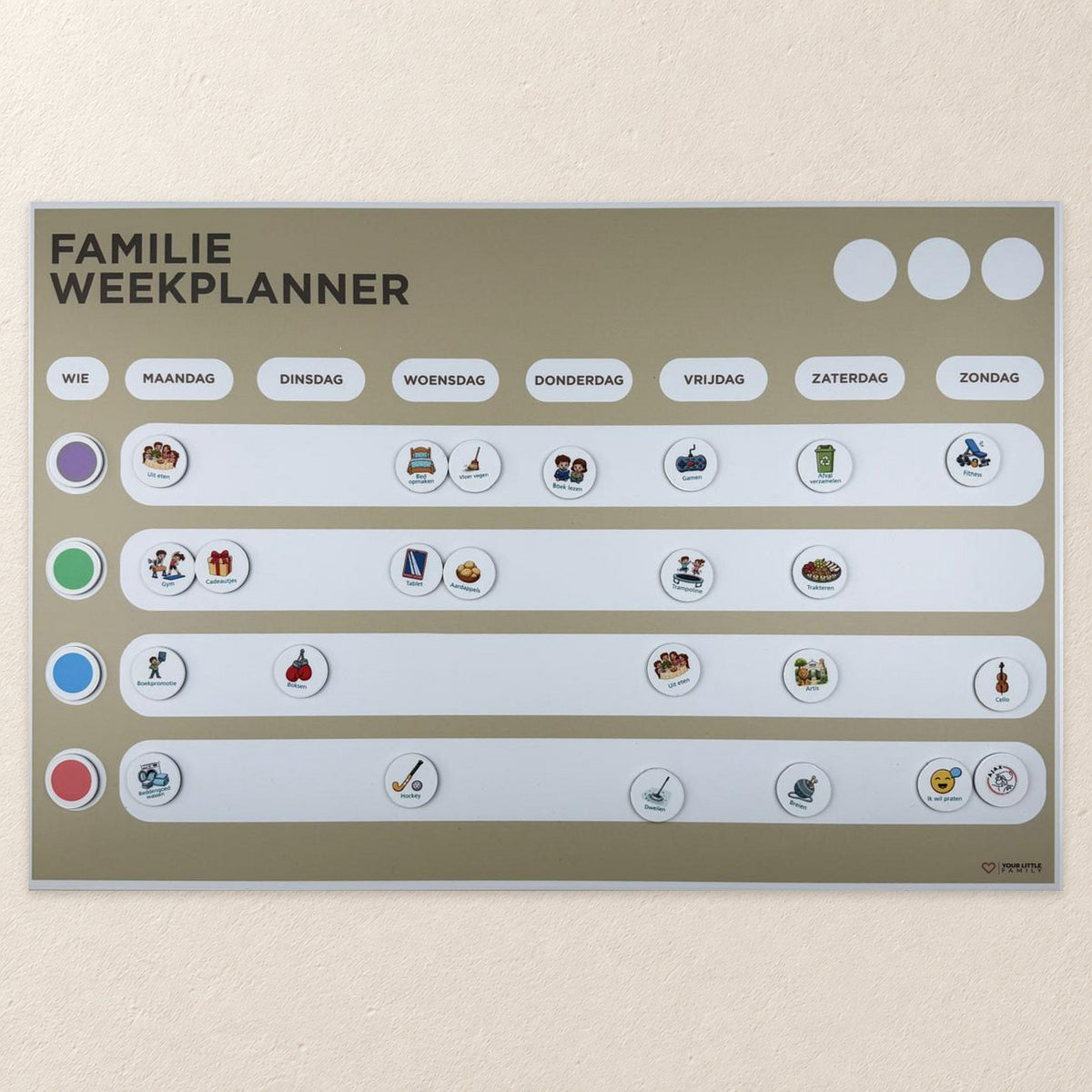 Zandkleurige magnetische familie weekplanner voor 4 personen met 4 persoonsrijen