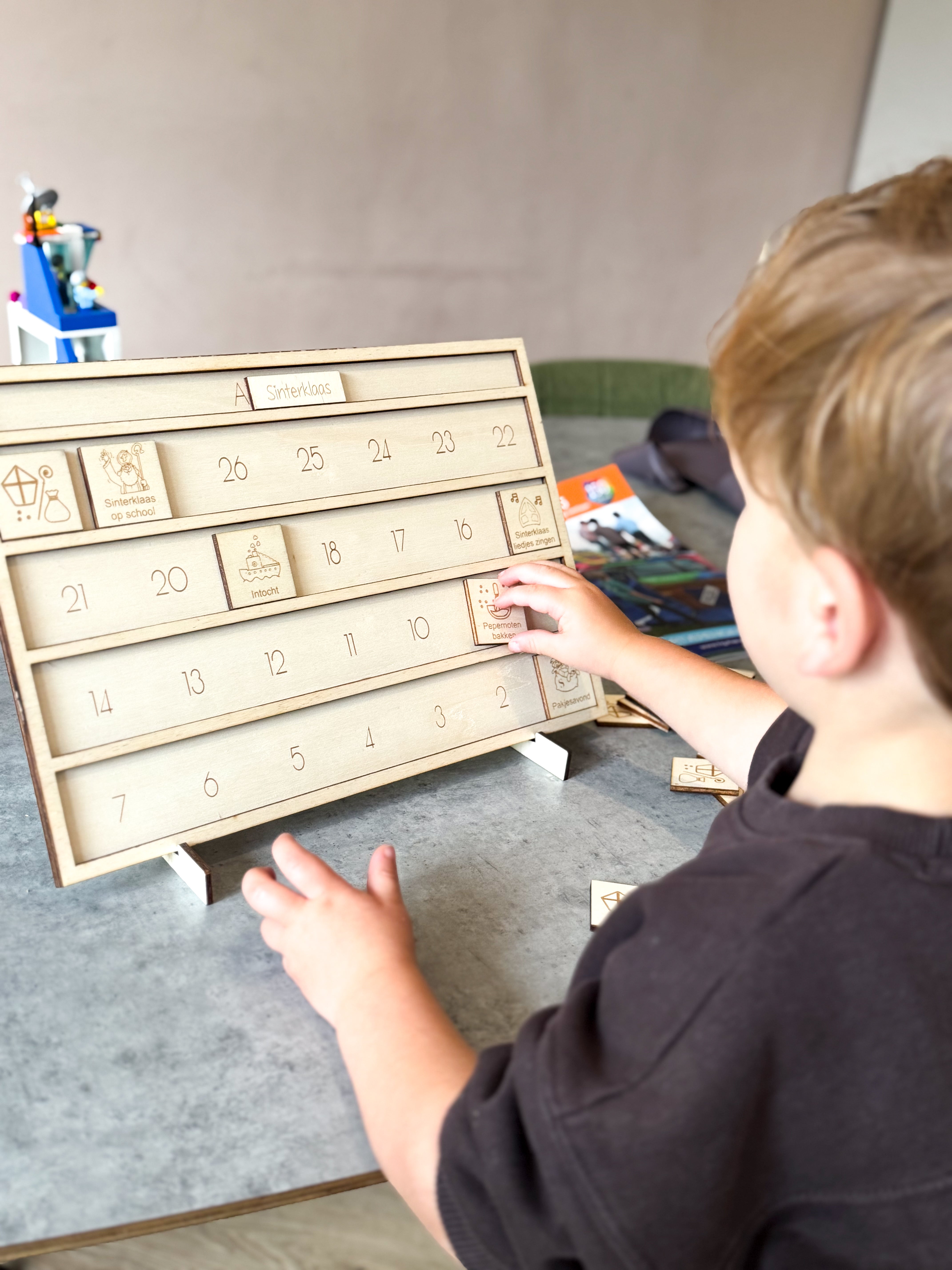 Sinterklaas Aftelkalender Set + pictogrammen + opbergkistje